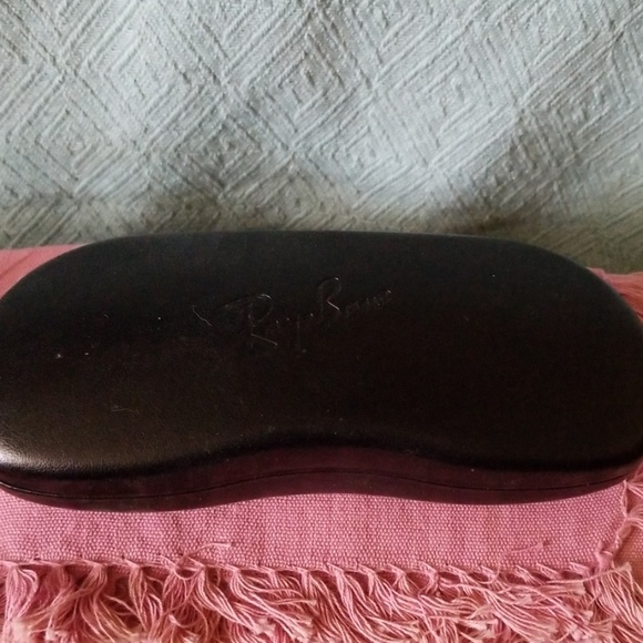 Ray-ban glasses case - Picture 1 of 3